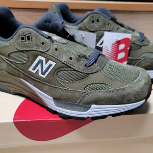 [255]뉴발란스 992 다크카모 코버트그린