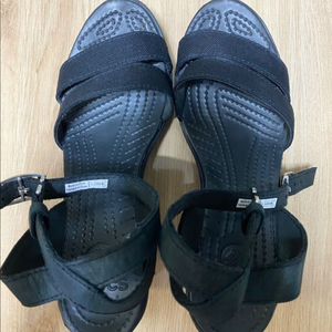 크록스 레이웨지 블랙 W7 235-240