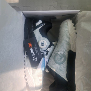 낫소 다이얼 족구화 팝니다(새상품 270)