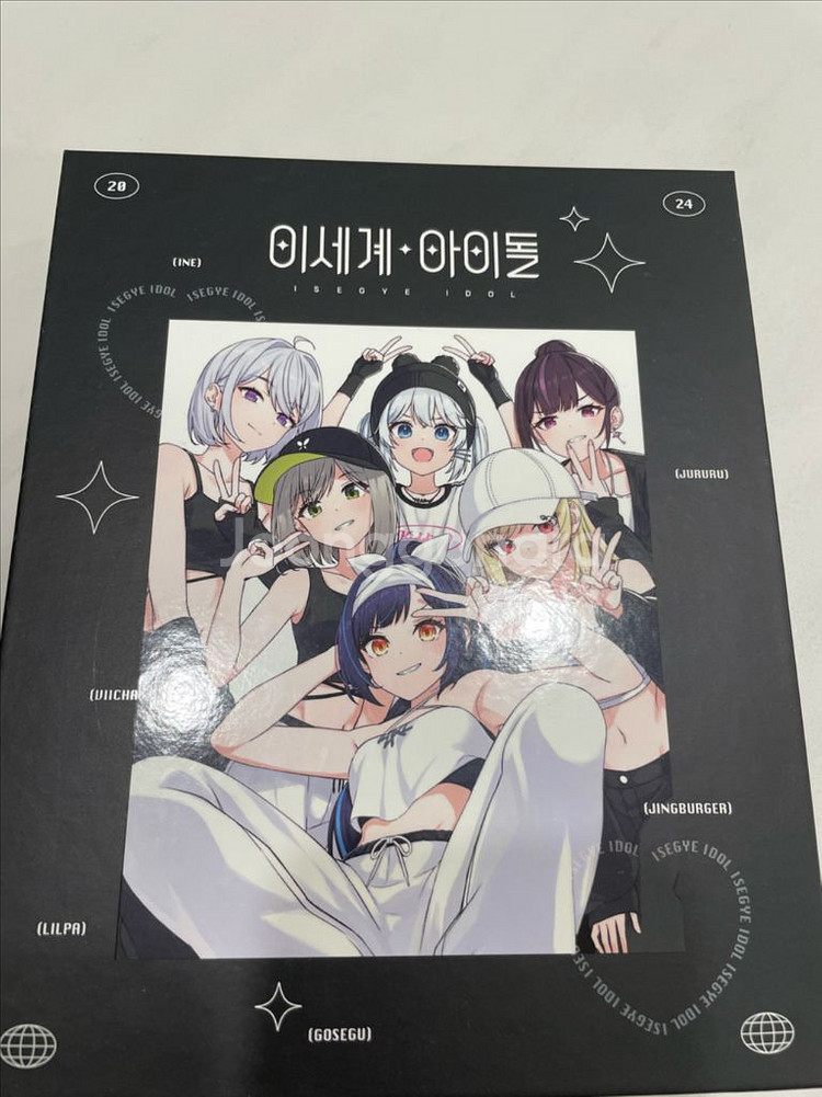 이세계아이돌 이세팝 바인더북+포카+티켓 팔아요--0