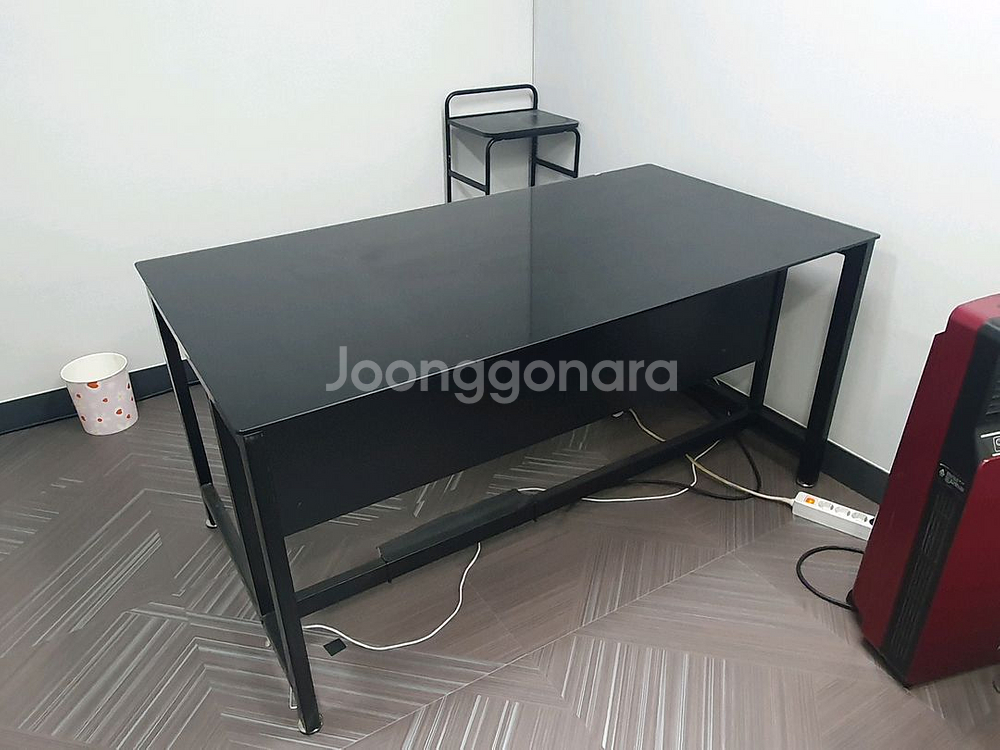 사무실 정리로 8만철제 책상 강화유리 수유리--0