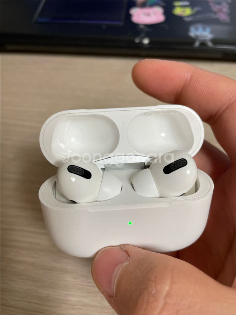 에어팟프로1세대 팝니다--1