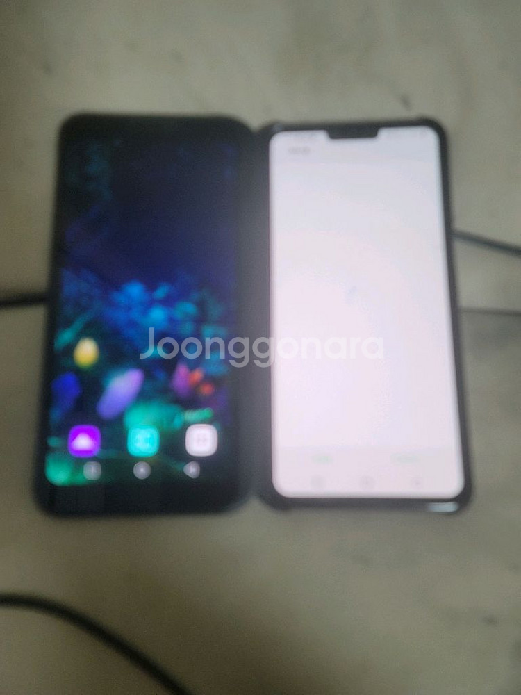 LG v50 듀얼스크리 팝니다--0