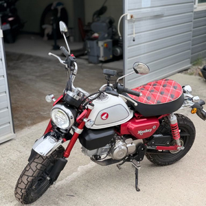 23년식 혼다 몽키 125cc 오토바이(레드)