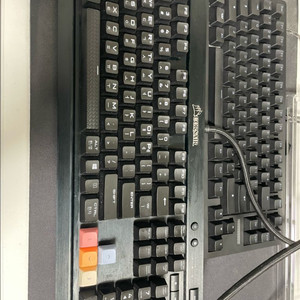 커세어 k70 lux 적축