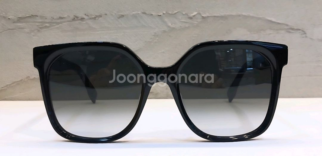<정품>펜디 선글라스 FE40007F-01B 새거컨디션--1