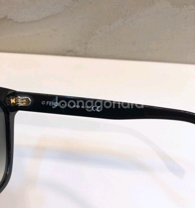 <정품>펜디 선글라스 FE40007F-01B 새거컨디션--5