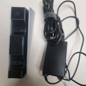 듀얼센스 정품 충전거치대 충전기 팝니다