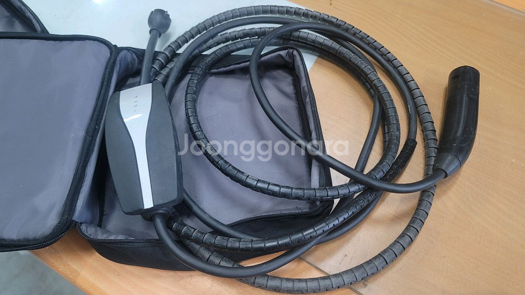 테슬라 모바일 커넥터 충전기--2