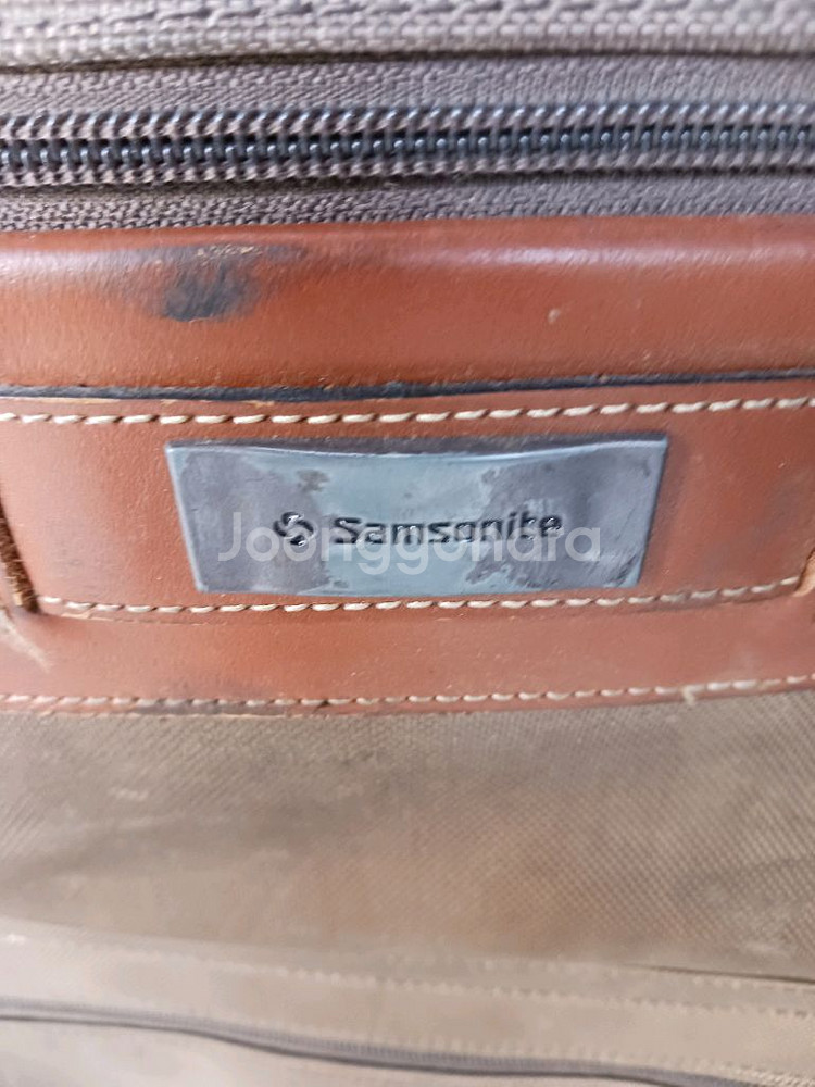 공구보관용 으로 쓸 샘소나이트 24인치 캐리어--1