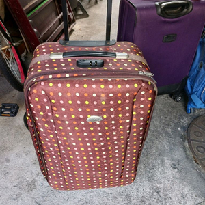 클러체 수화물용 25인치 캐리어 이미지