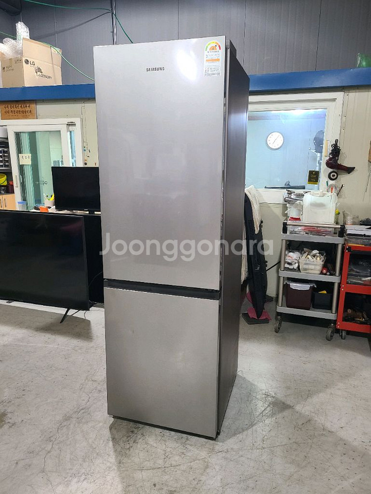 무료배송설치, 삼성 332리터 슬림형냉장고 2023년--1