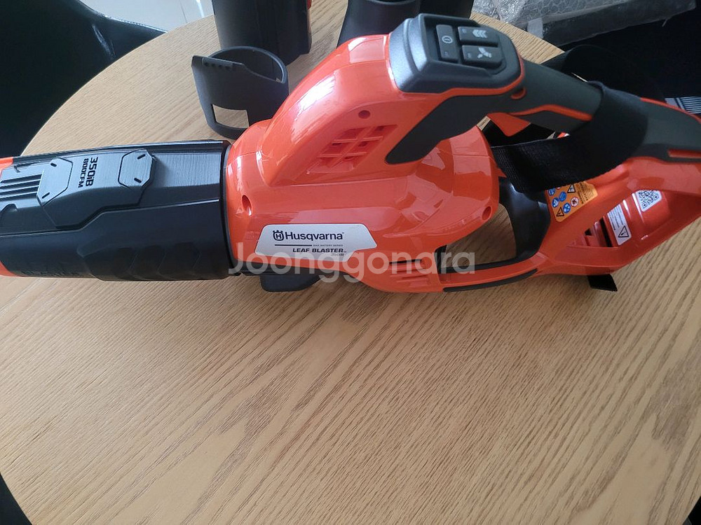 허스크바나 350iB 무선 송풍기--0