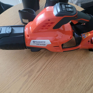 허스크바나 350iB 무선 송풍기