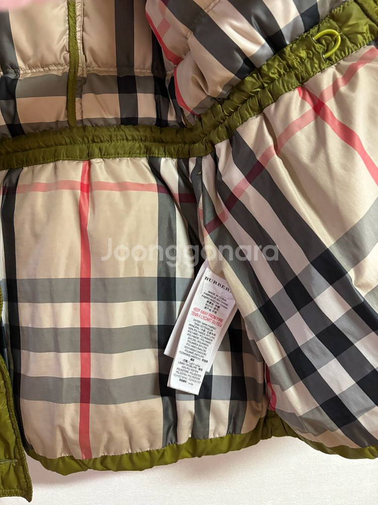 버버리키즈패딩10Y--5