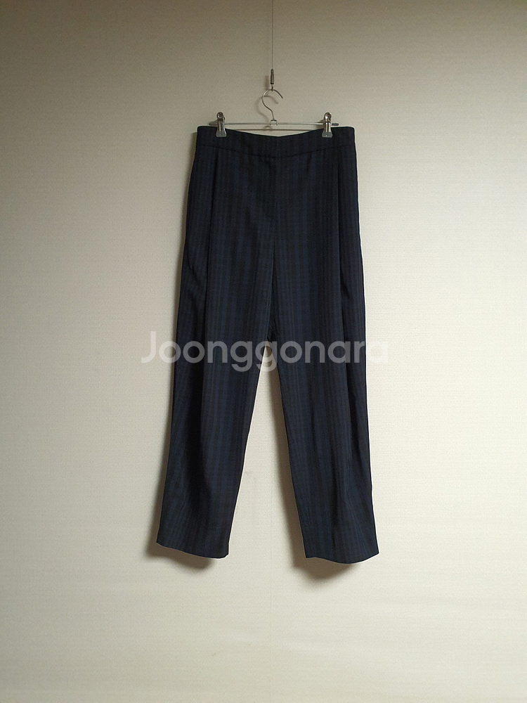 타임 time 한섬 백밴딩 핀턱 와이드 팬츠 55사이즈--0