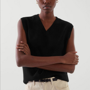 COS 메리노 울 베스트 XS