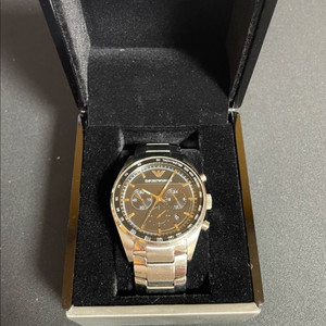 엠폴리오 아르마니 시계 해외판매 제품 팝니다