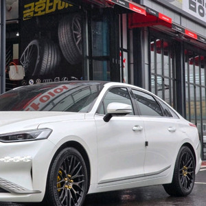 adv1 18인치 메쉬블랙클리어 휠팝니다