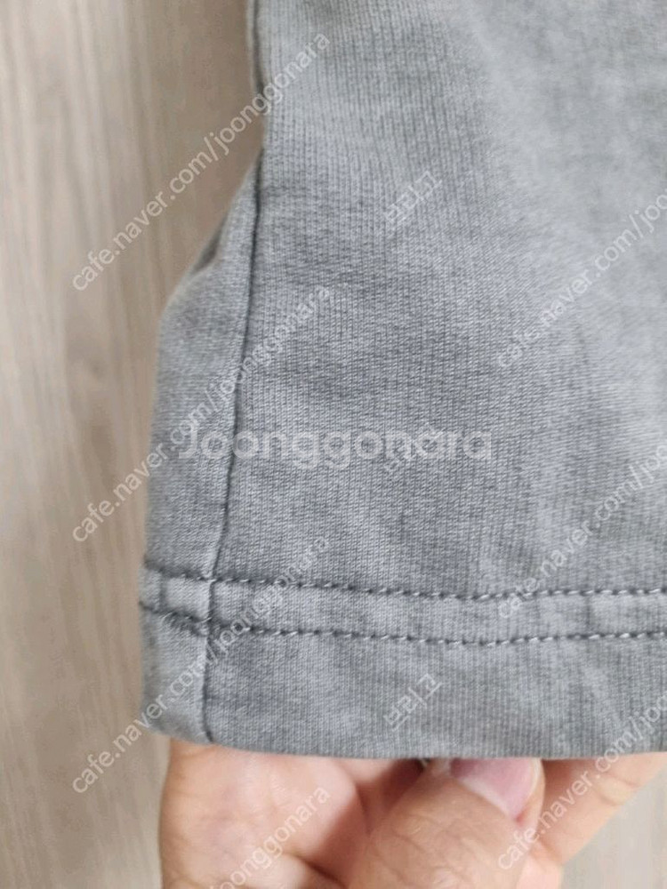 자주 티셔츠 청반바지--9