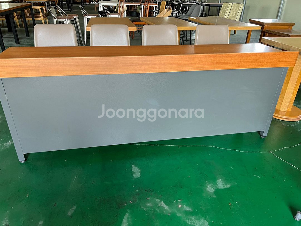 중고 빠테이블 의자 세트팝니다 30만원--1