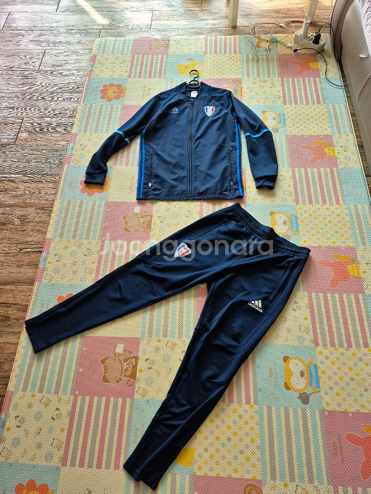 K리그 트레이닝 다수판매(수원삼성,부산아이파크)--2