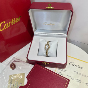 까르띠에 베누아 뱅글 시계