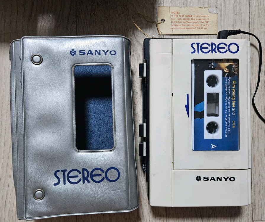 산요 M4430 벽돌 워크맨 작동품 판매 합니다.--1