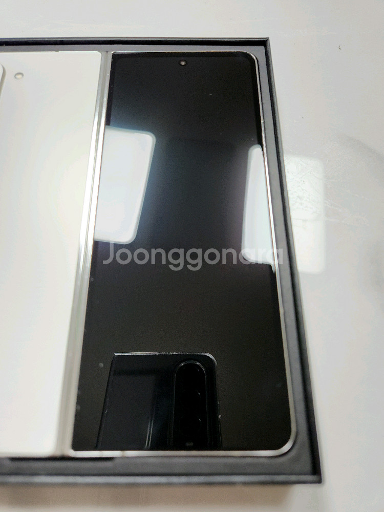 갤럭시 폴드5 512GB 팝니다~[하자있음]--0