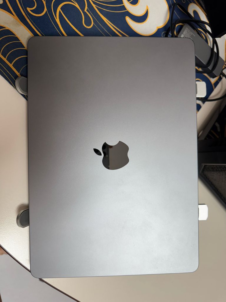 맥북 에어 M2 램 24기가 ssd 256기가--1
