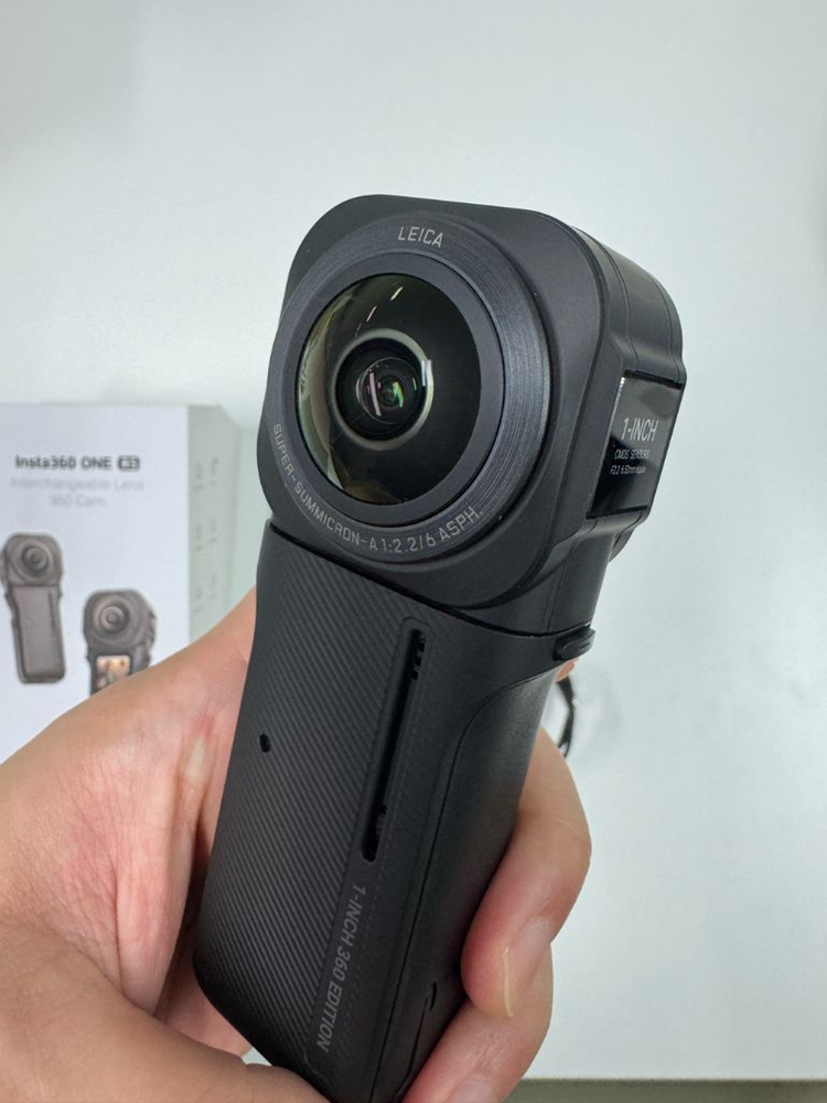 인스타360 ONE RS 1인치 360에디션 판매합니다 이미지