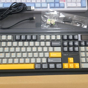 AULA F108 PRO 독거미 키보드