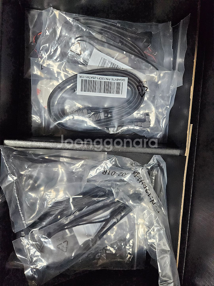 기가바이트 X570 어로스 익스트림 판매합니다.--7