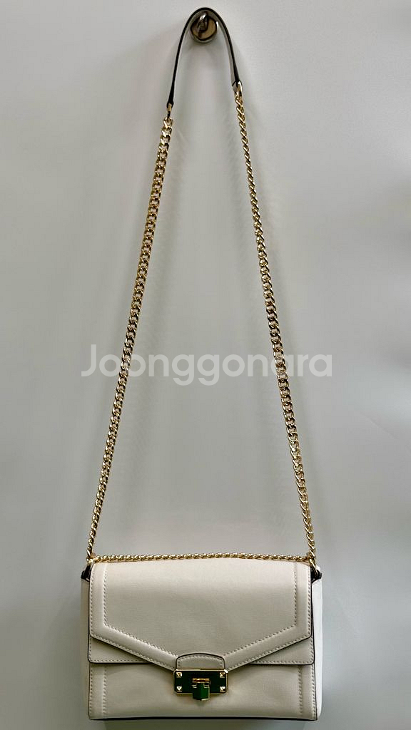 마이클코어스 MK 화이트 숄더백 크로스백--2