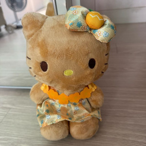 하와이 돌플랜테이션 태닝 키티 인형
