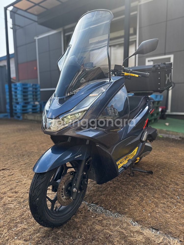 혼다 Pcx125 ABS 22년형 3만Km 판매합니다.--1
