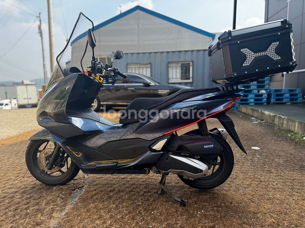 혼다 Pcx125 ABS 22년형 3만Km 판매합니다.--4