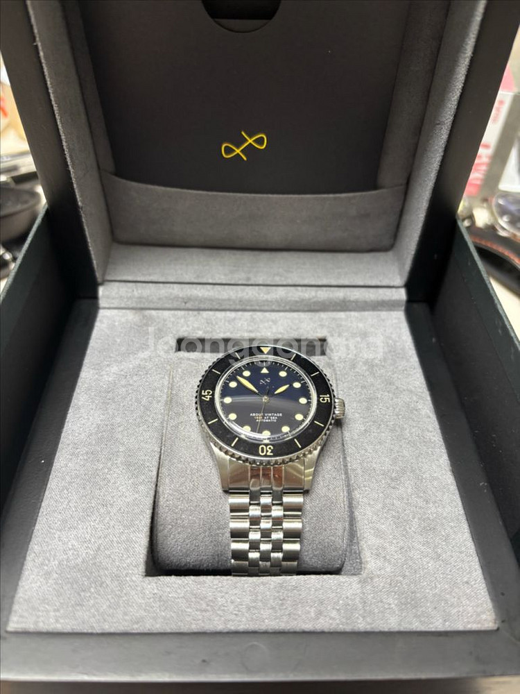 ABOUT VINTAGE 1926 Automatic--1