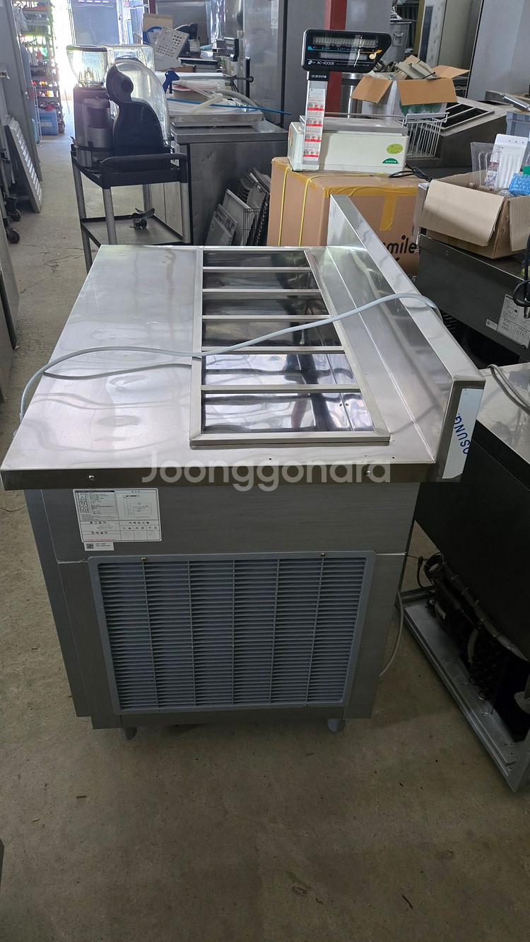 [판매]2023년11월우성 앞작업대 반찬냉장고1200--0
