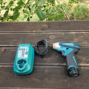 마끼다 TD090D 충전드릴