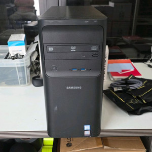 삼성 데스크탑 i7-9700 RTX 2070 SUPER