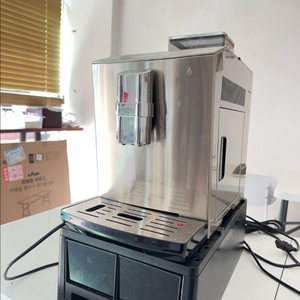 딜리코 프로바리스타 전자동 업소용 커피머신