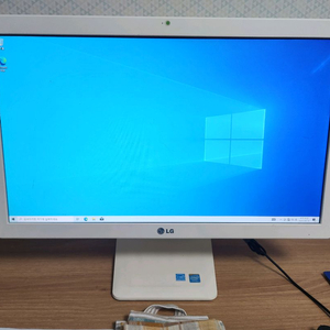 LG 일체형 PC LG22V24