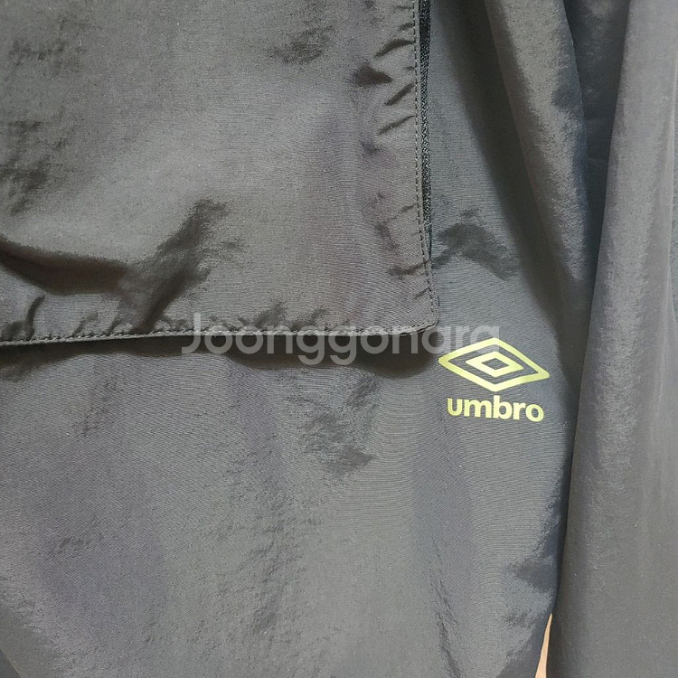 엄브로 쿨터치카고포켓아노락 바람막이 블랙 110(2XL--5
