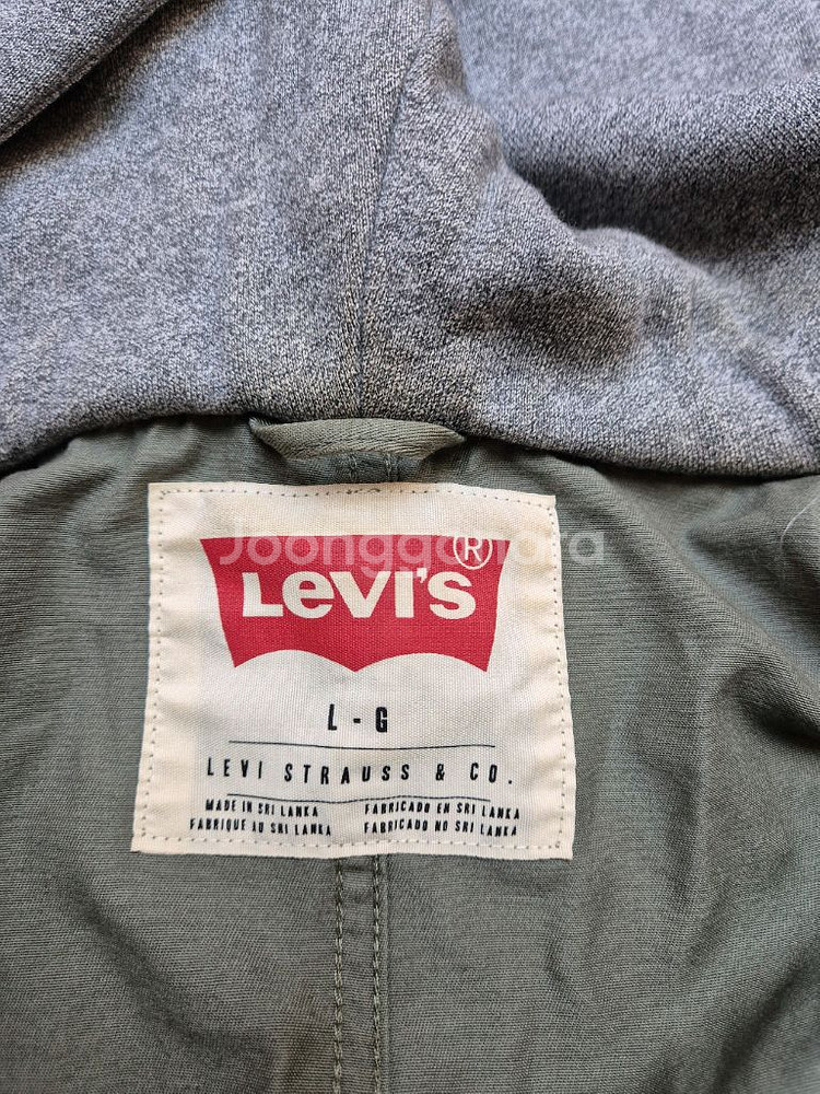 리바이스 후드 야상 카키색 L사이즈 점퍼입니다. 후드와--2