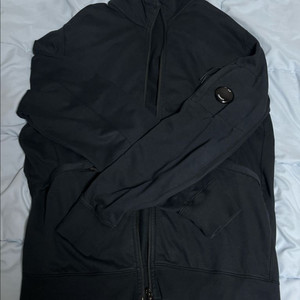 CP컴퍼니 블랙 집업 자켓 105