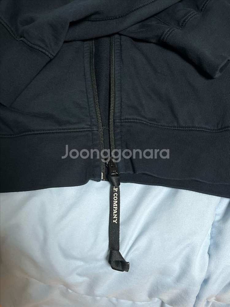 CP컴퍼니 블랙 집업 자켓 105--2