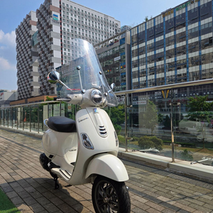 베스파 lx 21년 1.9만키로 A급