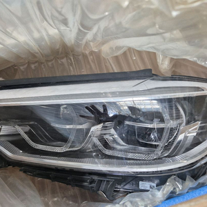 BMW g30 헤드라이트 운전석쪽