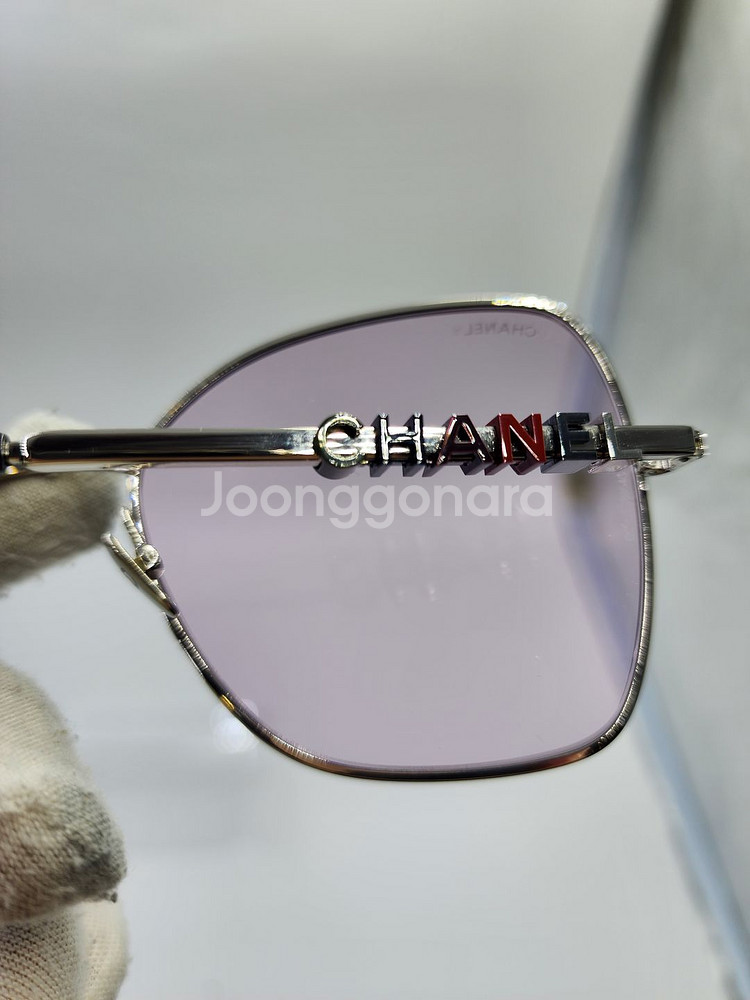 넬 CH4283 버터플라이 틴트 선글라스--5